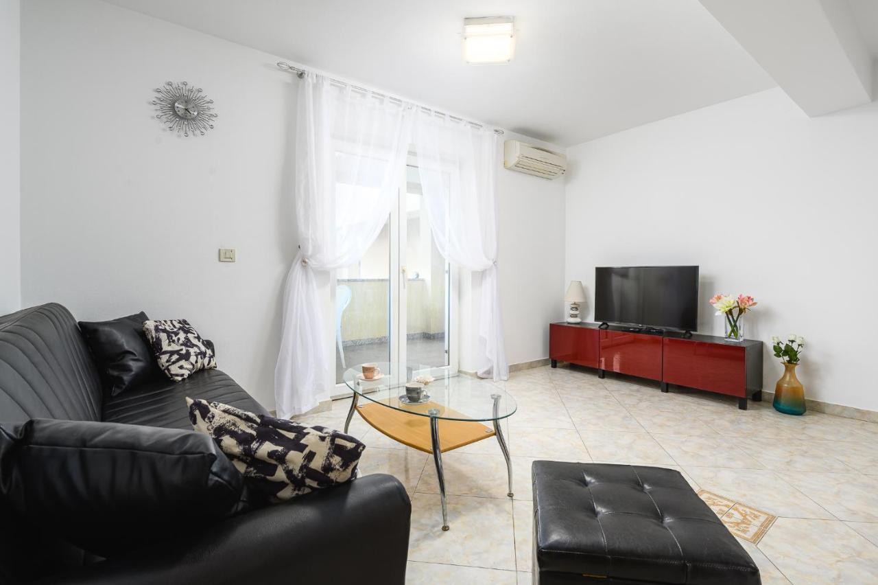 Apartment Stancija Amorozo 6